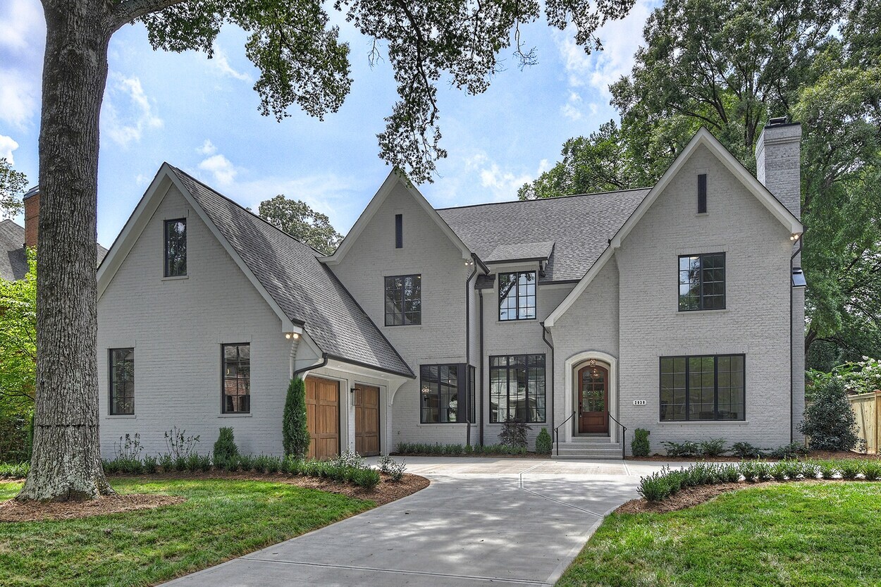 Best Neighborhoods in the Charlotte Metro to Build Your Forever Home