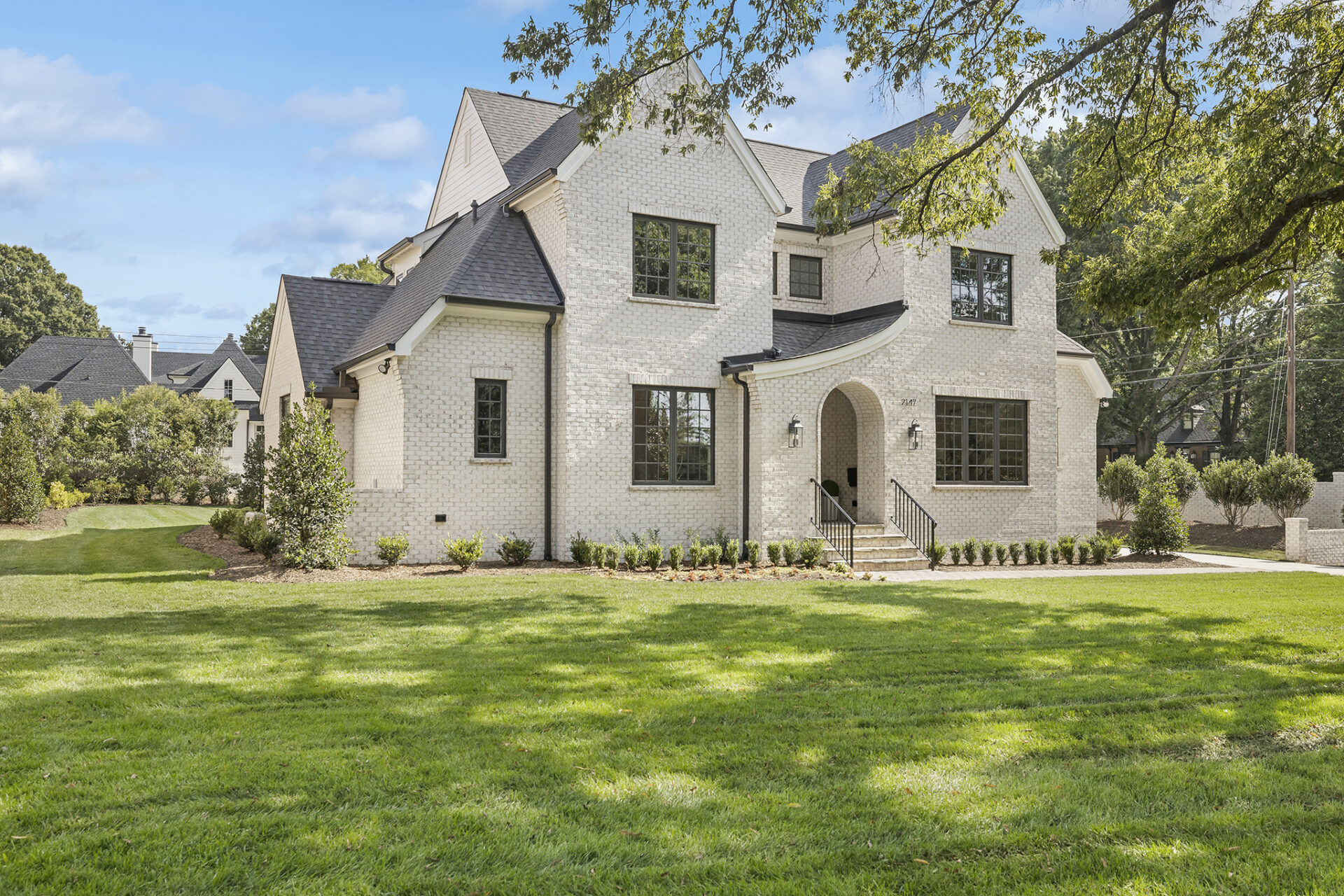 Luxurious transitional